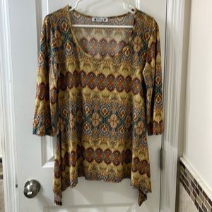 3/4 sleeve Wilde top, size M. Pretty gold/teal/burgundy/burnt orange…